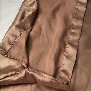 Old Navy Sateen Wide Leg Pants in Tan